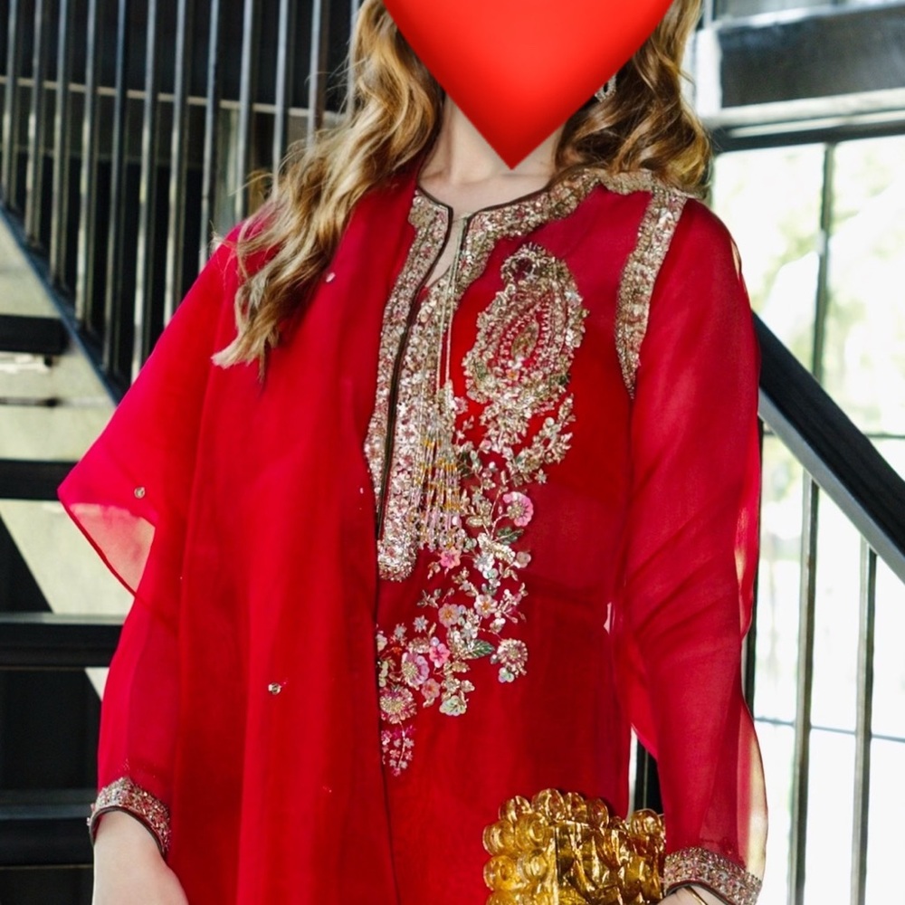Elegant Red Embroidered Women's Dress - Picture 2 of 5